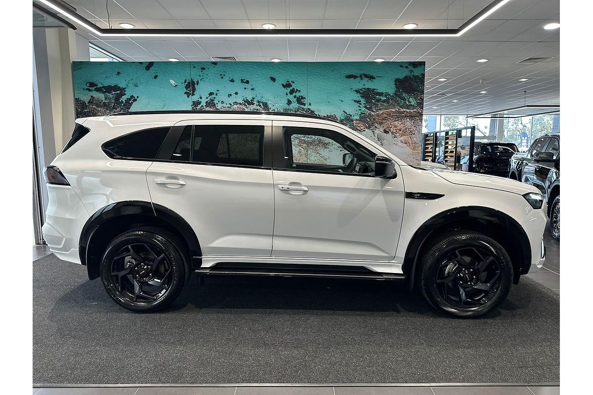 2025 Isuzu MU-X X-TERRAIN