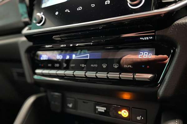 2025 Isuzu MU-X X-TERRAIN