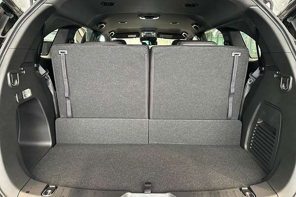 2025 Isuzu MU-X X-TERRAIN