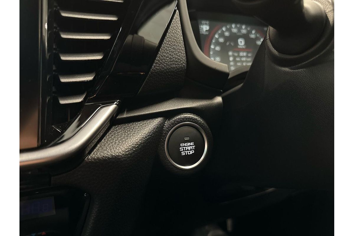 2025 Isuzu MU-X X-TERRAIN