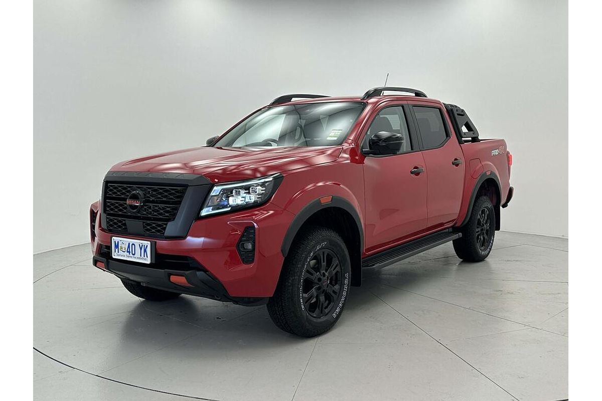 Nissan NAVARA 4X4 2.3 DSL AUTO DC P4X Nissan NAVARA 4X4 2.3 DSL AUTO DC P4X
