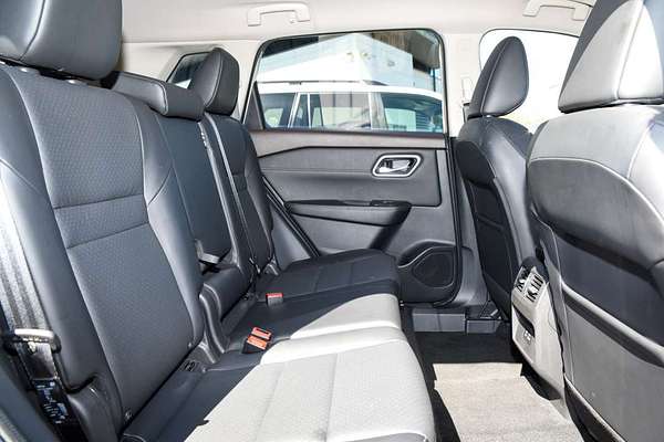 2023 Nissan X-TRAIL ST-L T33