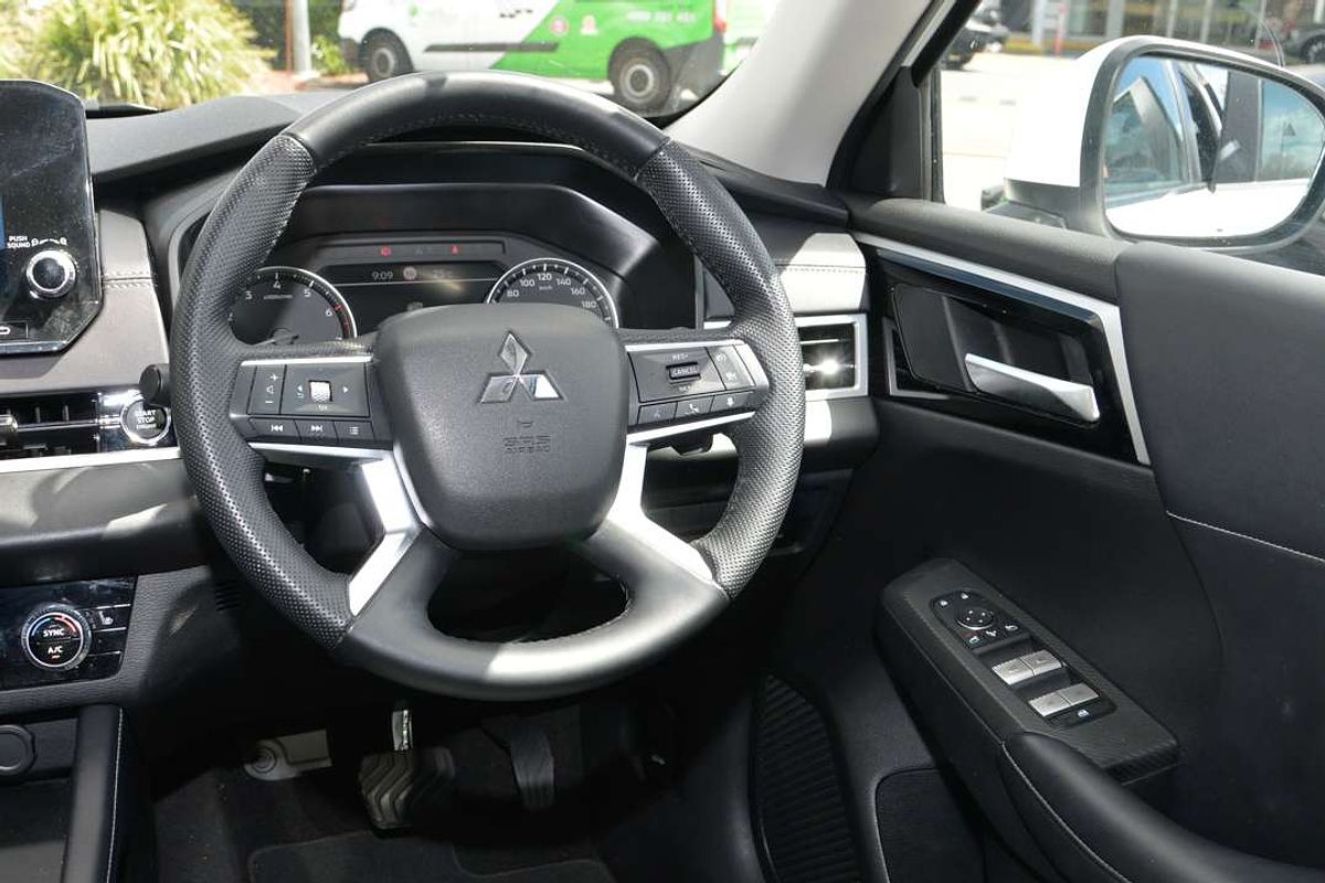 2023 Mitsubishi Outlander Aspire ZM