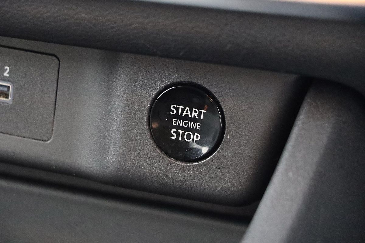 2025 Nissan X-TRAIL ST T33