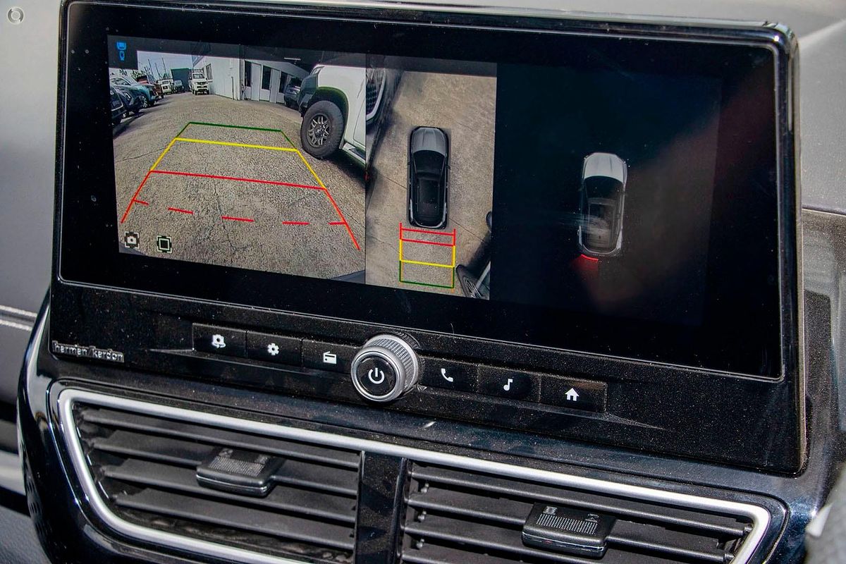 2025 Mahindra XUV3XO AX7L