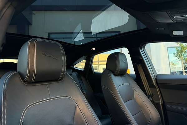 2021 Jaguar E-PACE P250 R-Dynamic SE X540