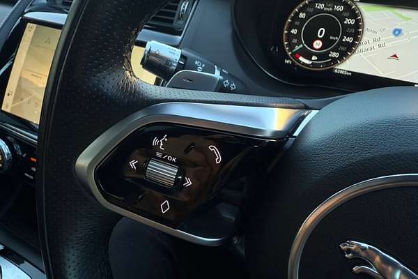 2021 Jaguar E-PACE P250 R-Dynamic SE X540