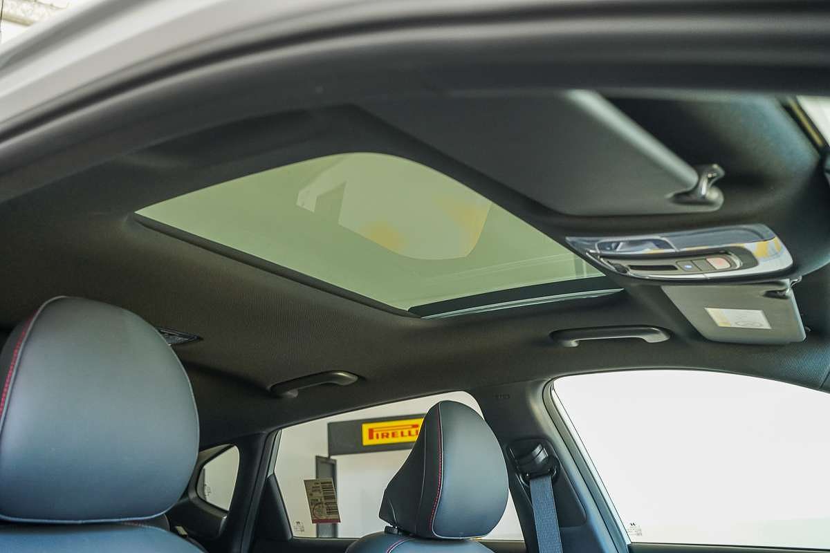 2025 Hyundai Kona Premium N Line SX2.V3