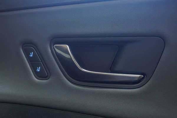 2025 Hyundai Kona Premium N Line SX2.V3