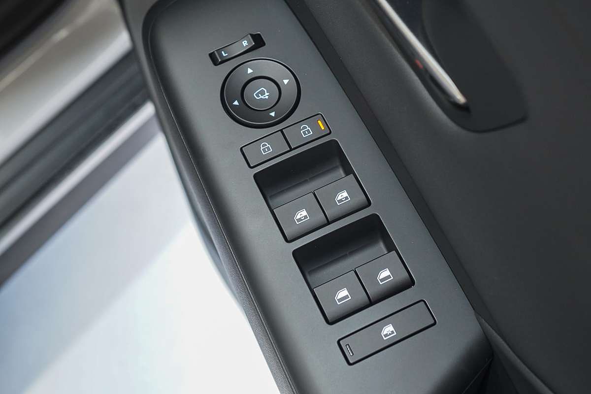 2025 Hyundai Kona Premium N Line SX2.V3