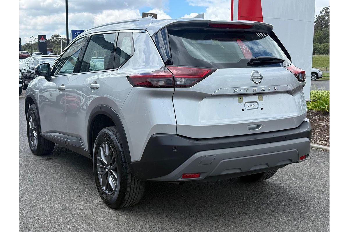 2025 Nissan X-TRAIL ST T33