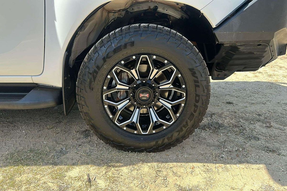 2017 Toyota Hilux SR GUN126R 4X4