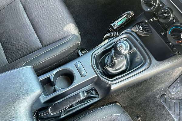 2017 Toyota Hilux SR GUN126R 4X4