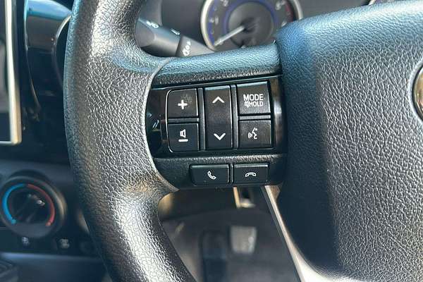 2017 Toyota Hilux SR GUN126R 4X4