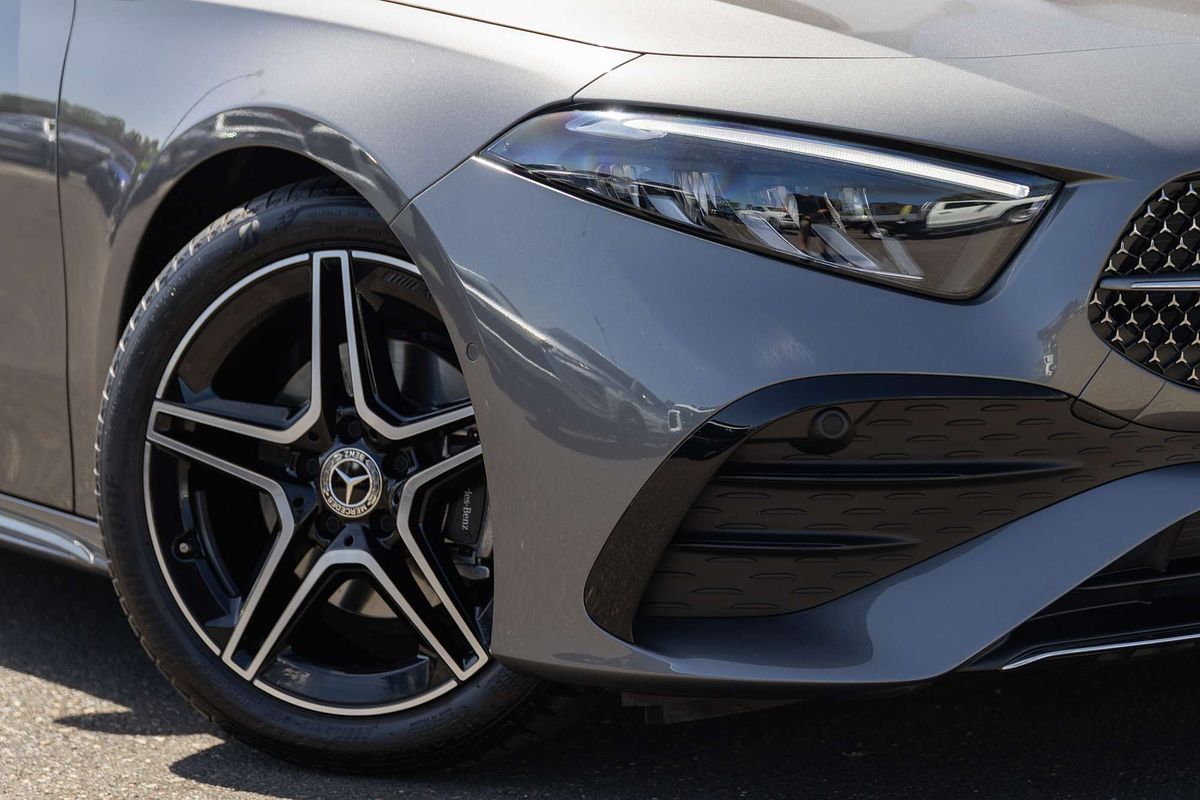 2025 Mercedes-Benz A-Class A200 V177