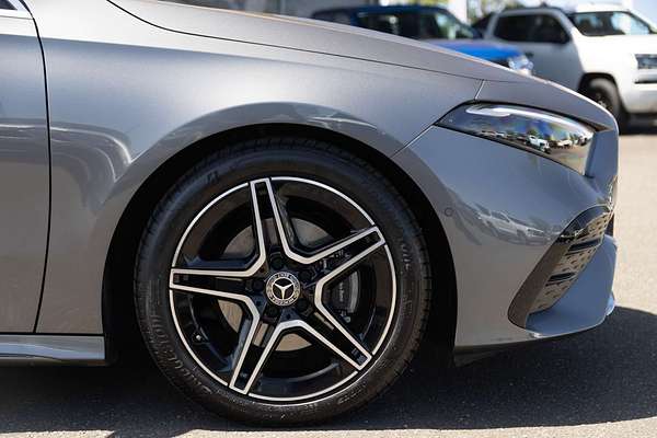 2025 Mercedes-Benz A-Class A200 V177