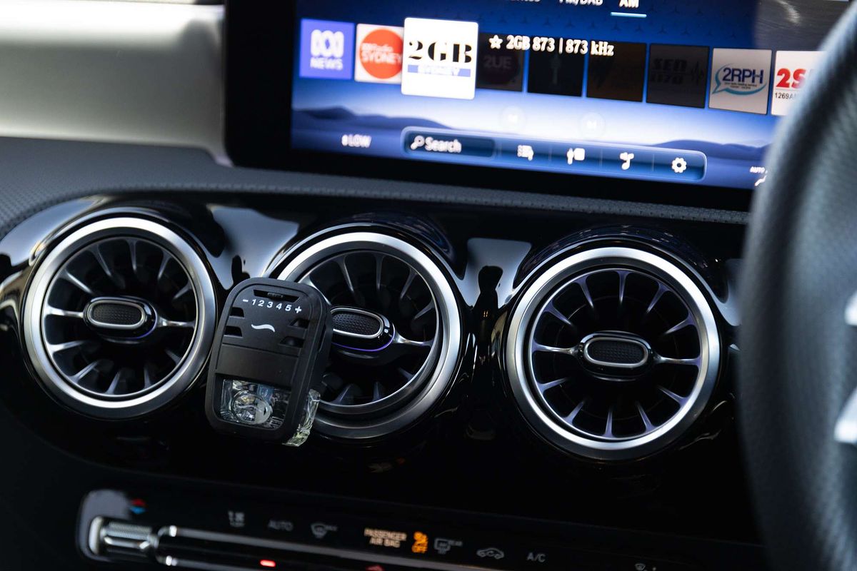 2025 Mercedes-Benz A-Class A200 V177