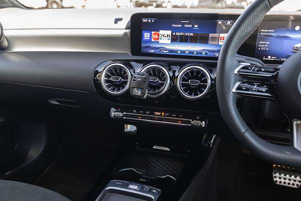 2025 Mercedes-Benz A-Class A200 V177