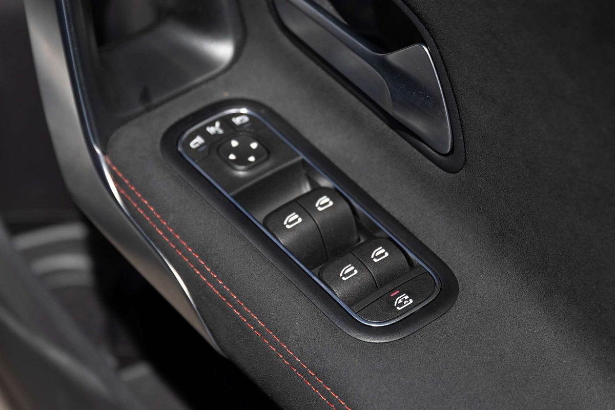 2025 Mercedes-Benz A-Class A200 V177