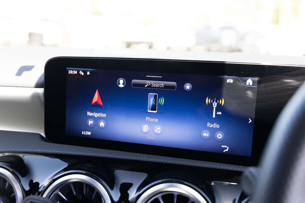 2025 Mercedes-Benz A-Class A200 V177