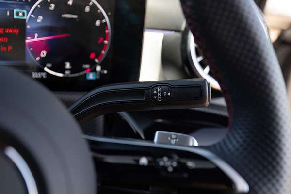 2025 Mercedes-Benz A-Class A200 V177