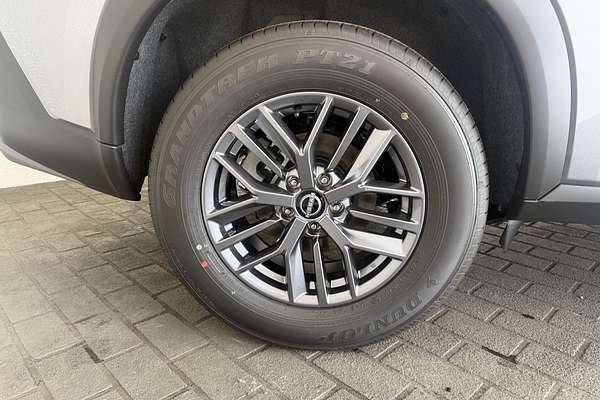 2025 Nissan X-TRAIL ST T33