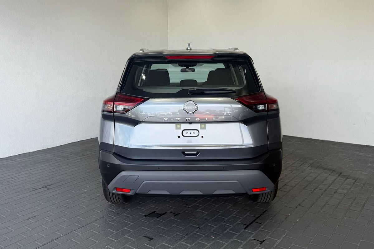 2025 Nissan X-TRAIL ST T33