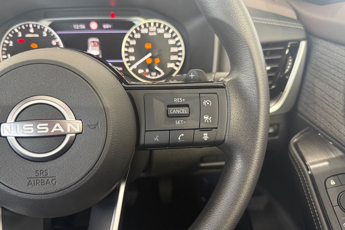 2025 Nissan X-TRAIL ST T33