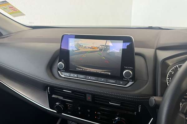 2025 Nissan X-TRAIL ST T33