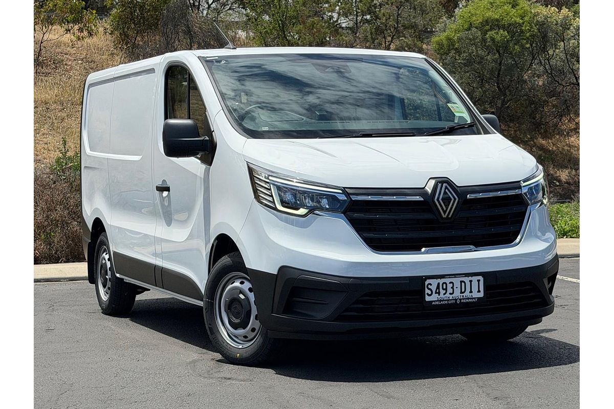 2025 Renault Trafic Pro X82 SWB Low Roof
