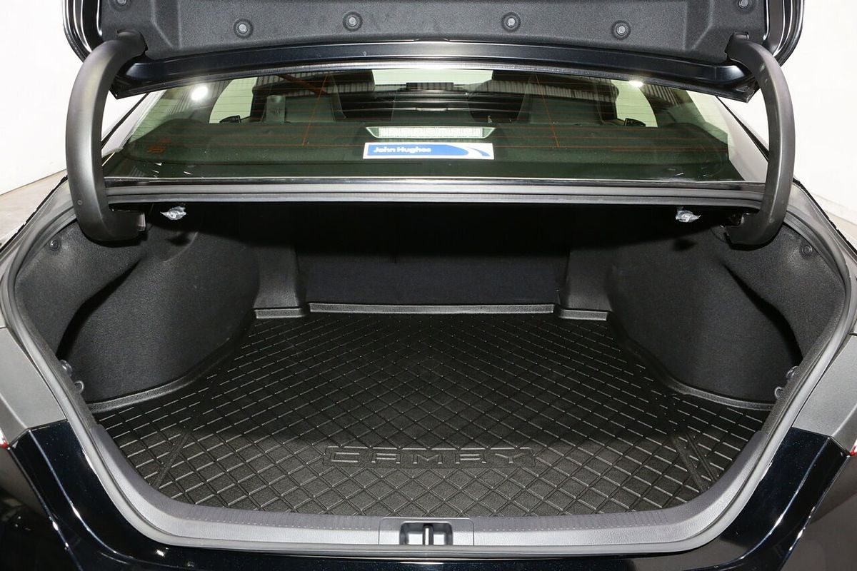 2024 Toyota Camry SX AXVH70R