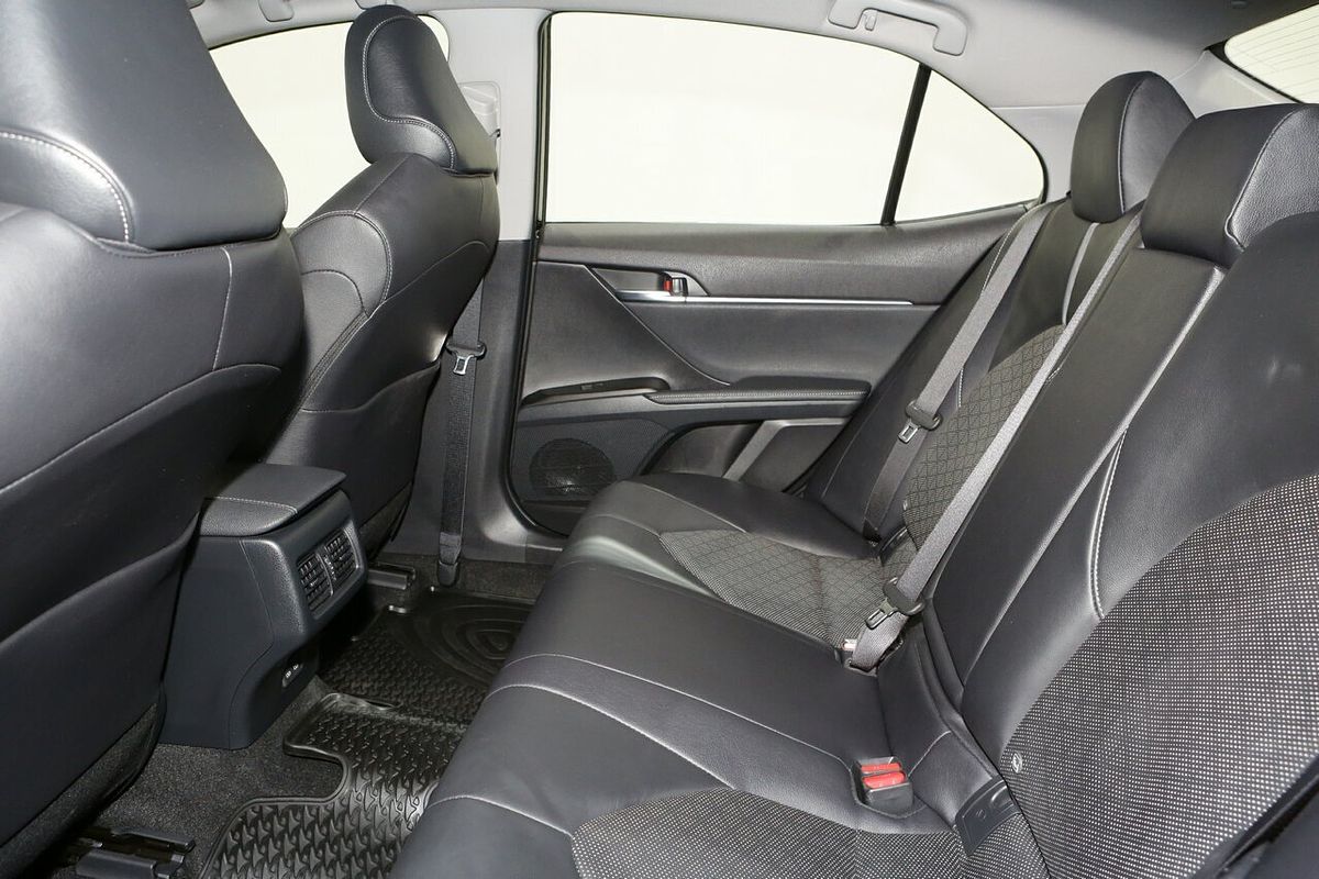 2024 Toyota Camry SX AXVH70R