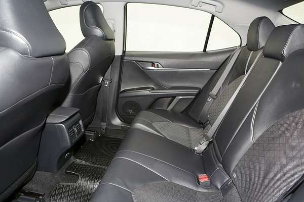 2024 Toyota Camry SX AXVH70R