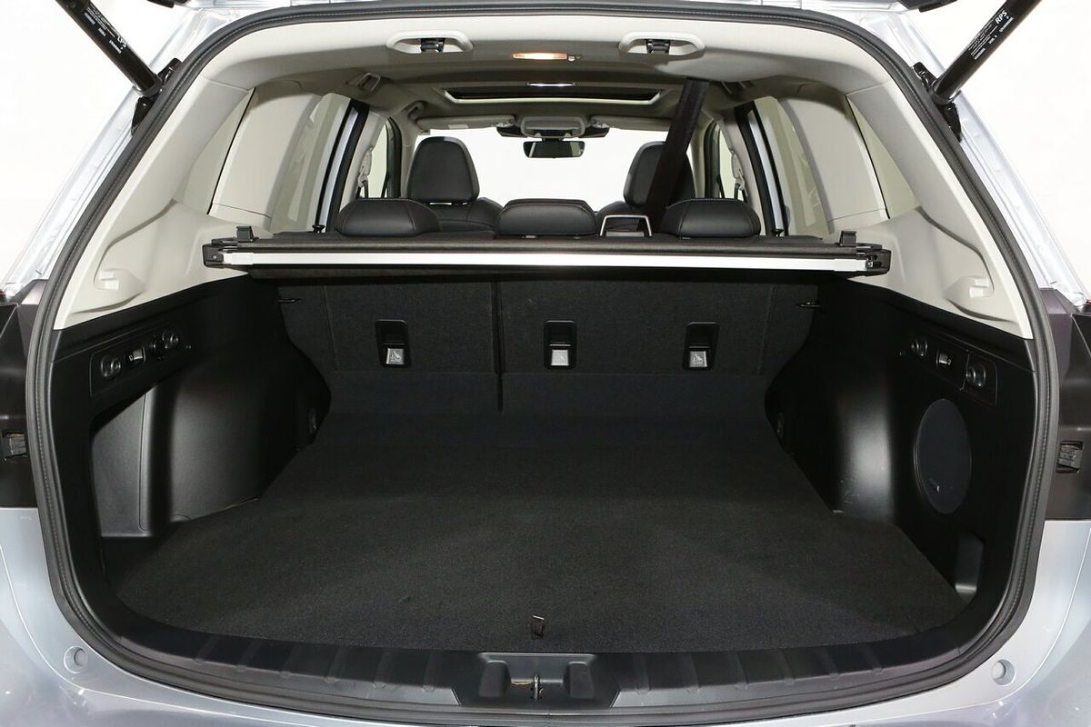 2024 Subaru Forester Hybrid S S5