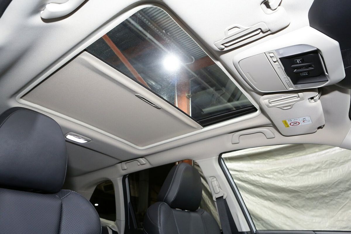 2024 Subaru Forester Hybrid S S5