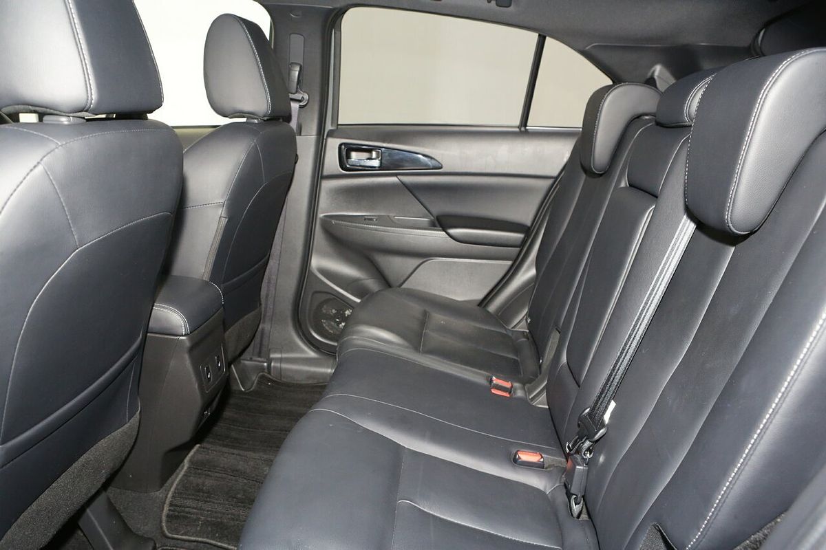 2023 Mitsubishi Eclipse Cross Exceed YB