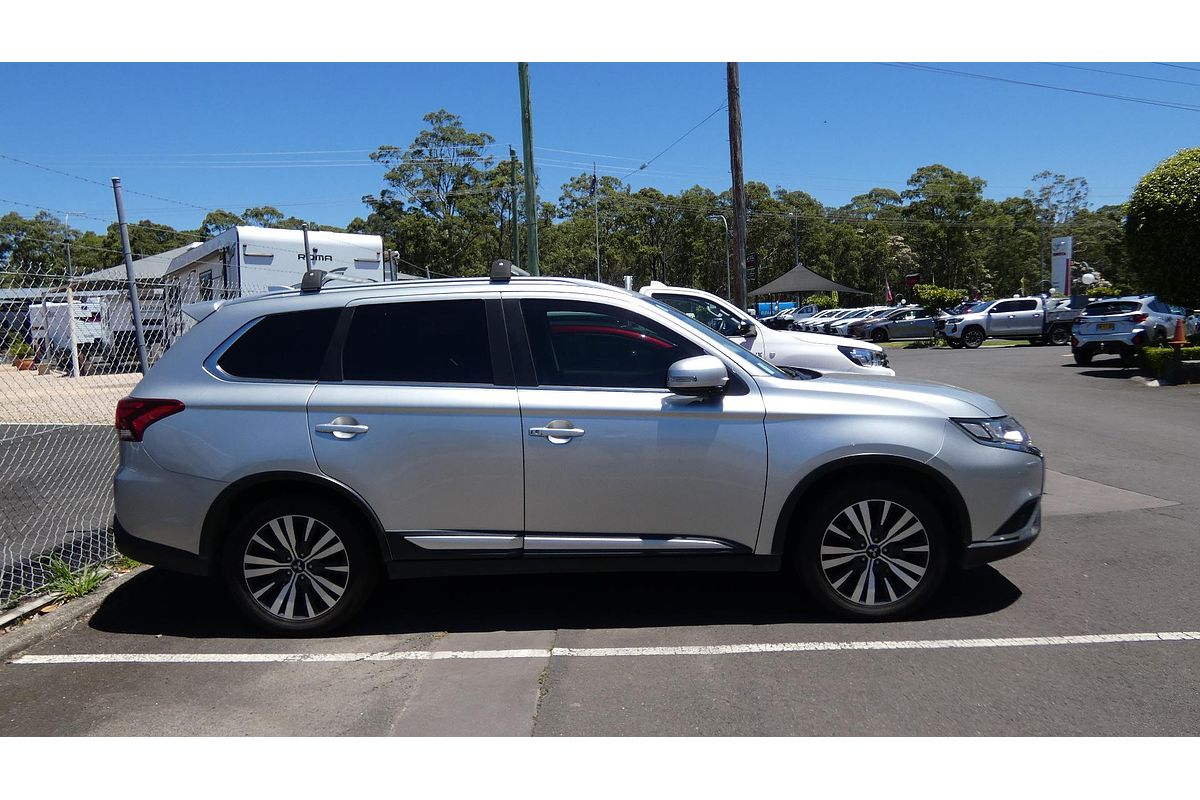 2020 Mitsubishi Outlander LS ZL