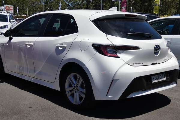 2018 Toyota Corolla Ascent Sport ZRE182R