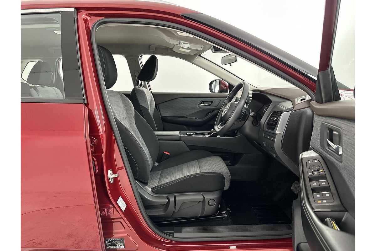 2023 Nissan X-TRAIL ST T33