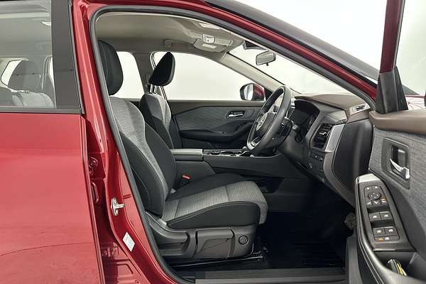 2023 Nissan X-TRAIL ST T33