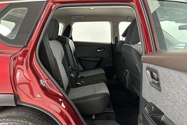 2023 Nissan X-TRAIL ST T33