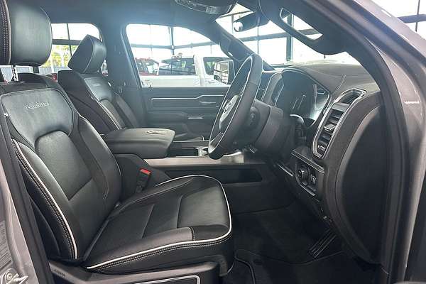 2025 RAM 1500 Laramie Sport Hurricane SO RamBox DT 4X4 SWB