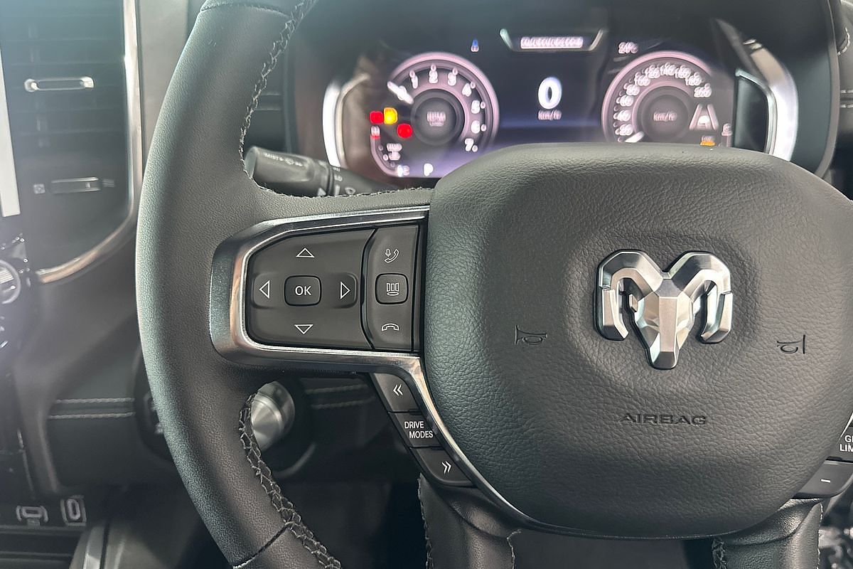 2025 RAM 1500 Laramie Sport Hurricane SO RamBox DT 4X4 SWB