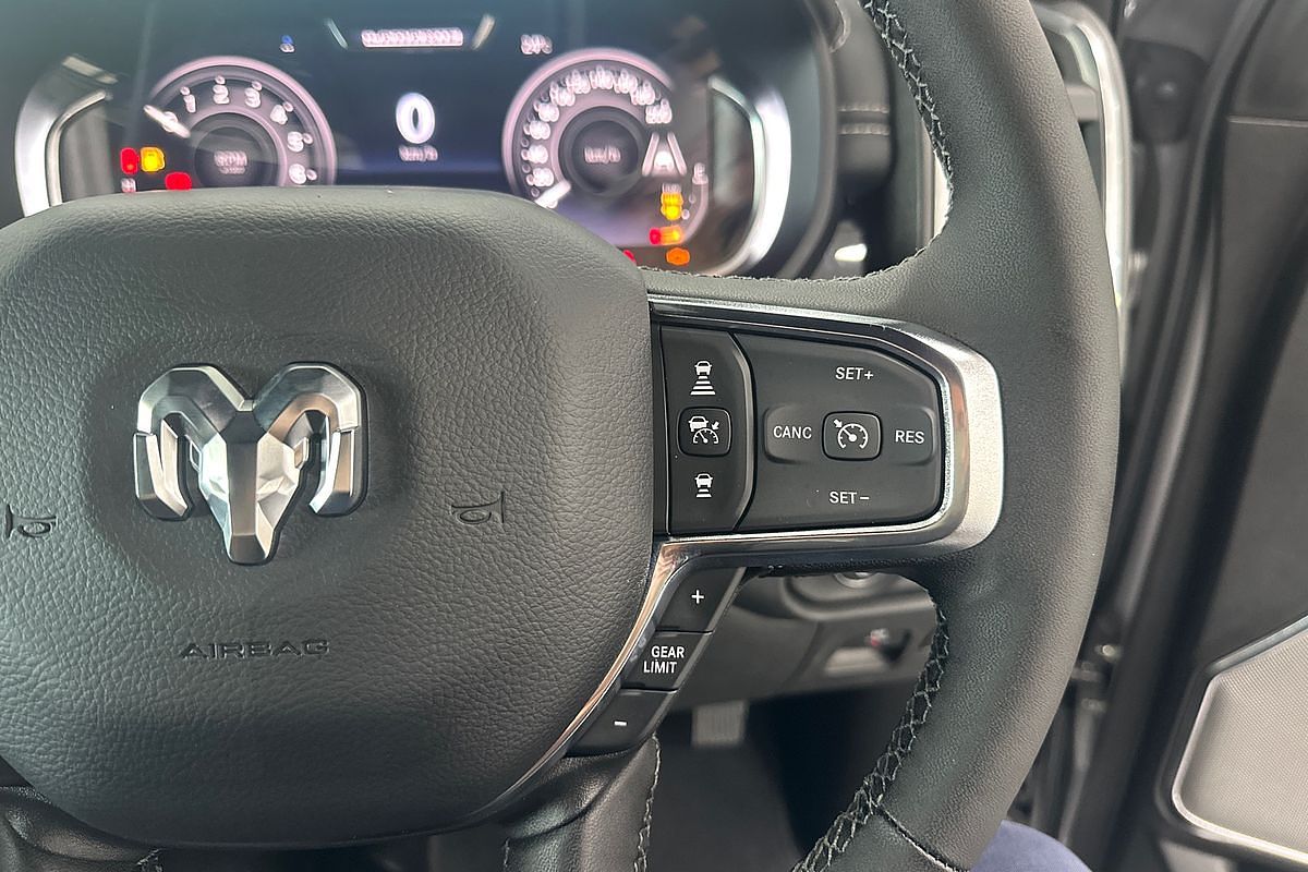 2025 RAM 1500 Laramie Sport Hurricane SO RamBox DT 4X4 SWB