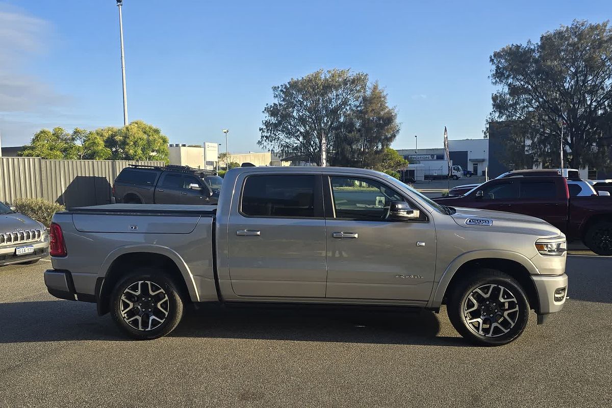 2025 RAM 1500 Laramie Sport Hurricane SO RamBox DT 4X4 SWB