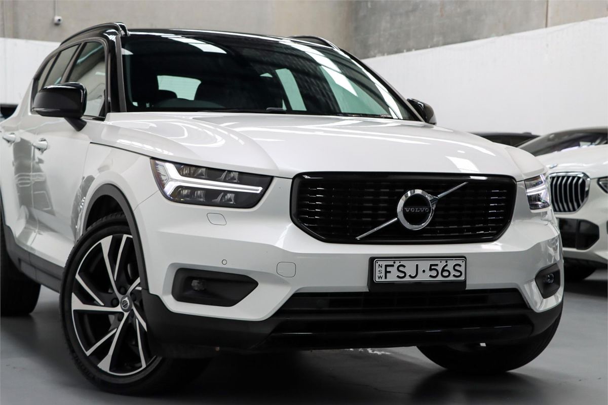 2020 Volvo XC40 T5 R-Design