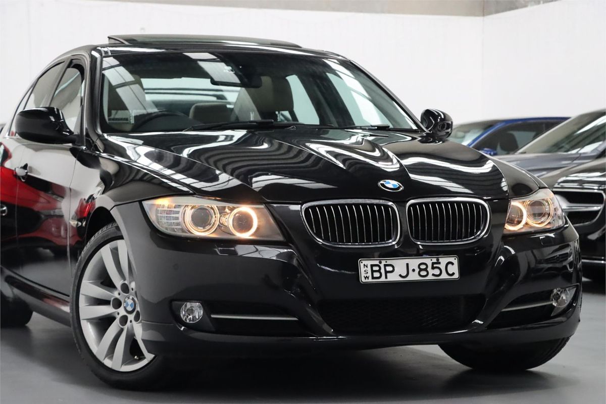 2010 BMW 3 Series 320i Lifestyle E90