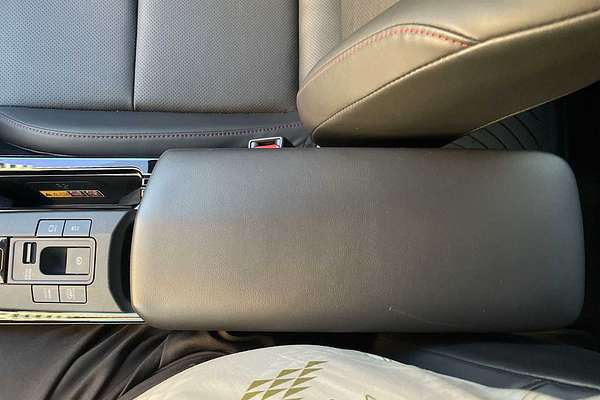 2024 Toyota Prius XSE Premium