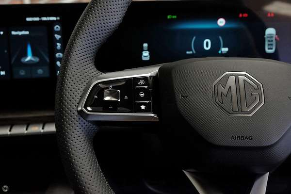 2025 MG QS Essence IS31