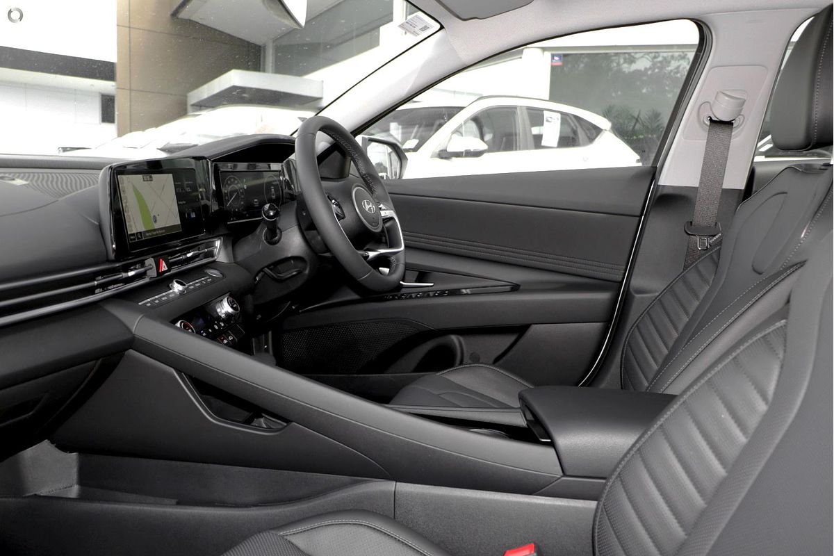 2025 Hyundai i30 Elite Hybrid CN7.V2